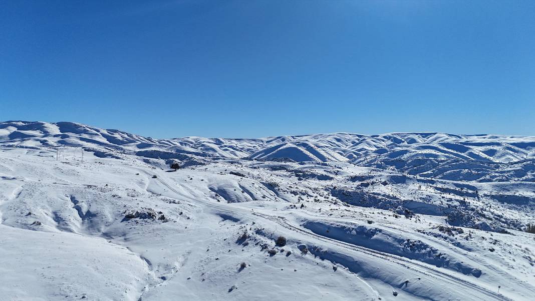 Konya’nın Toros Dağları üzerinde kurulu ilçesi 'beyaz mutluluk' yaşıyor 4